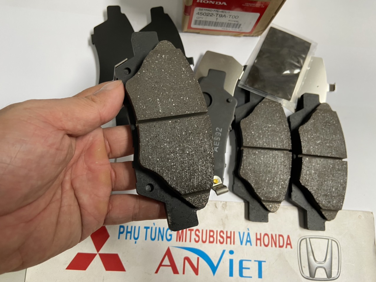 Má phanh trước xe Honda JAZZ 